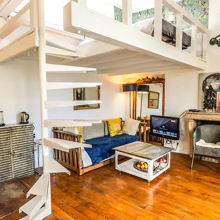 Appartamento 8 Charming Loft Near Notre Dame Parigi