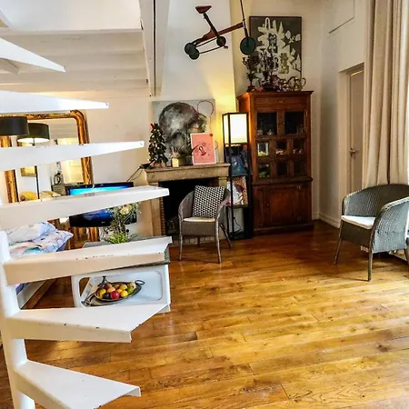 Appartamento 8 Charming Loft Near Notre Dame Parigi